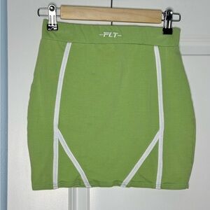 🍓6/$15🍓 Stretchy Green Skirt